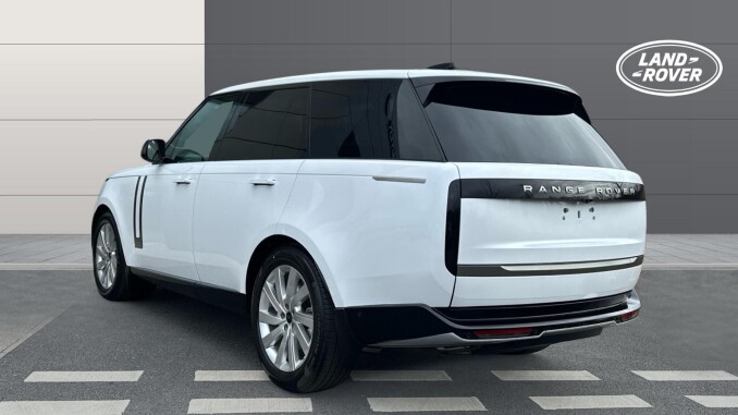 Land Rover Range Rover 3.0 D350 SE 4dr Auto Diesel Estate - Image 2